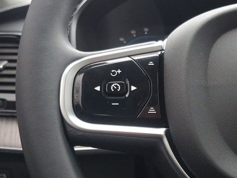 Used 2023 Volvo XC90 B6 Ultimate w/ Protection Package image 24