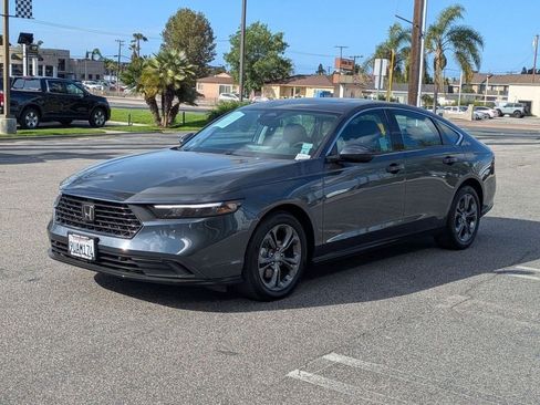 Certified 2025 Honda Accord EX-L image 4