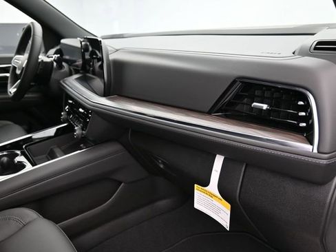 New 2026 Chevrolet Tahoe LT image 39