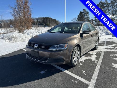 Used 2013 Volkswagen Jetta SE image 3