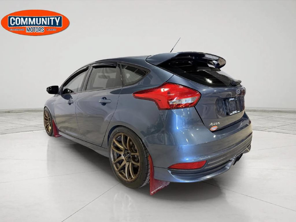 Used 2018 Ford Focus ST FWD image 5