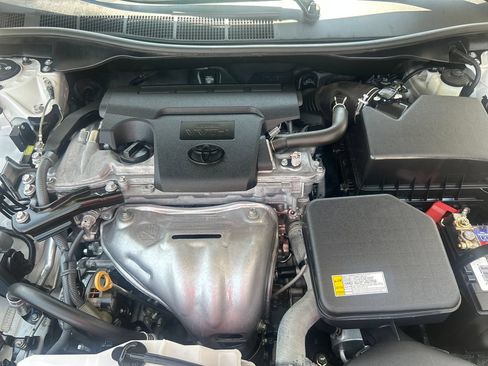 Used 2016 Toyota Camry XLE FWD image 23