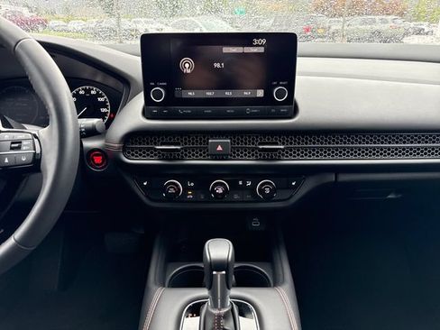 Used 2024 Honda HR-V Sport image 22