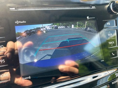 Used 2017 Toyota Prius V Three FWD image 21