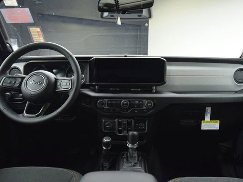 New 2026 Jeep Gladiator Sport image 39