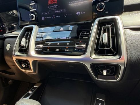 Used 2021 Kia Sorento S w/ Panoramic Sunroof Package FWD image 62