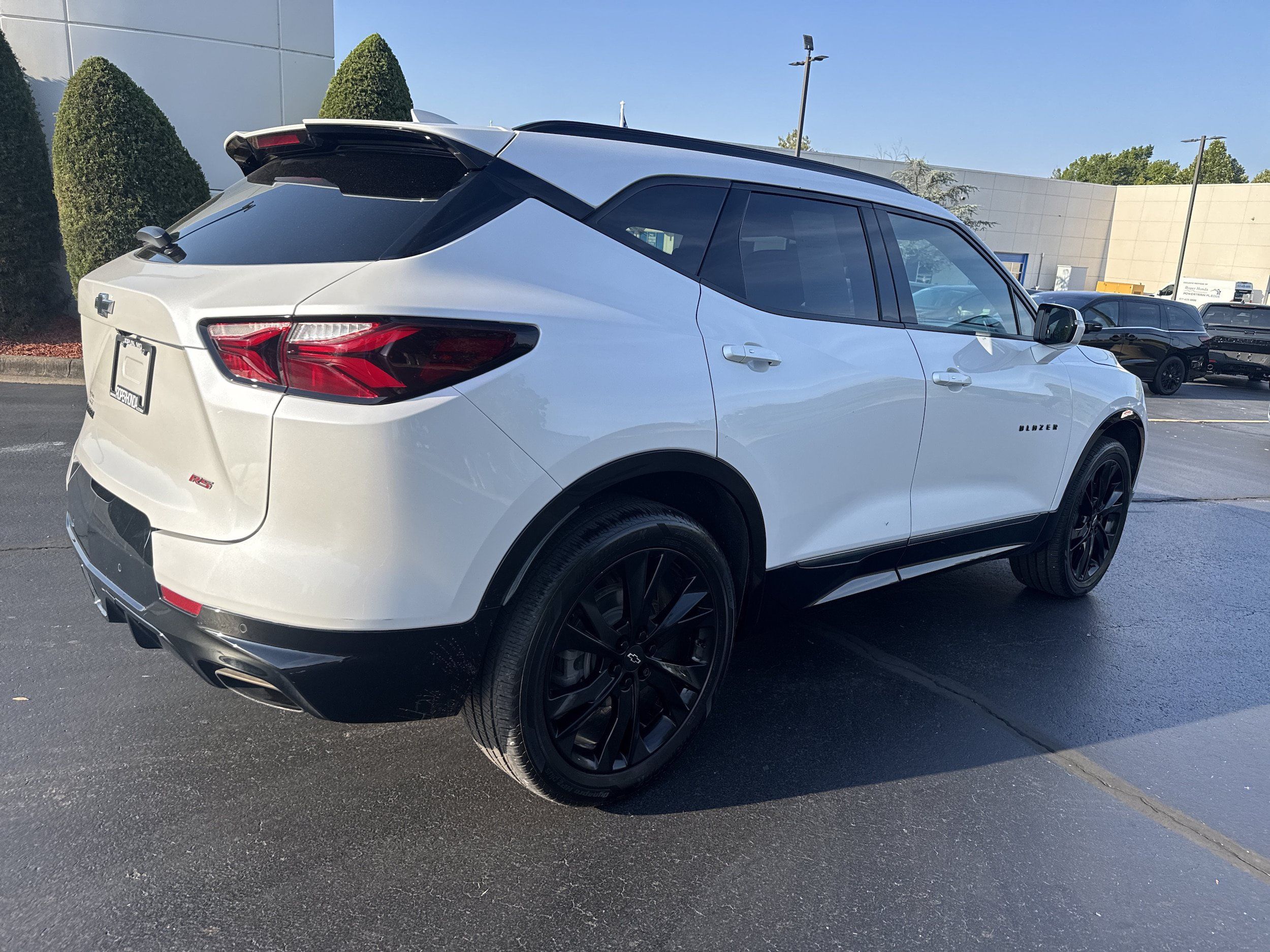 Used 2021 Chevrolet Blazer RS w/ Enhanced Convenience Package FWD image 4