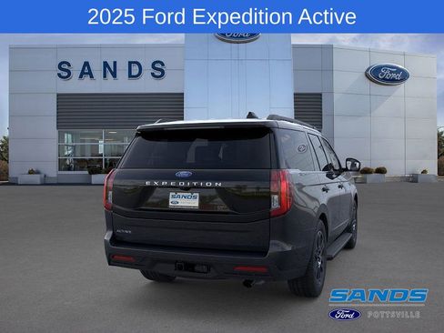 New 2025 Ford Expedition Active image 8