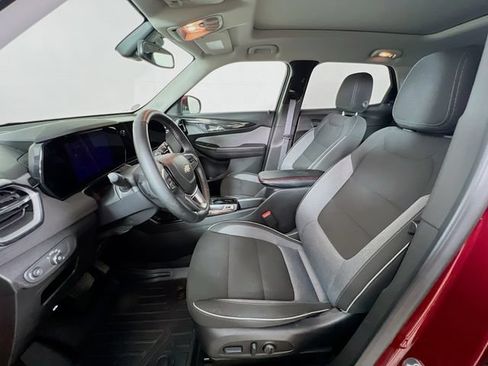 Used 2024 Chevrolet TrailBlazer LT w/ Convenience Package FWD image 10