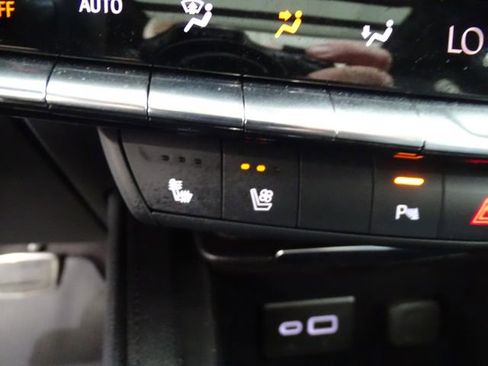 Certified 2025 Cadillac XT4 Sport AWD/4WD image 14