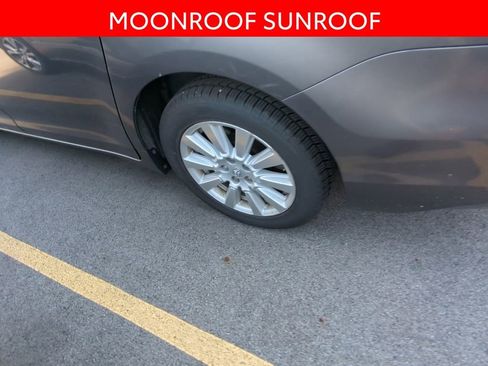 Used 2017 Toyota Sienna XLE Premium AWD/4WD image 6
