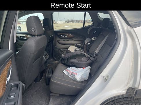 Used 2018 GMC Terrain SLE w/ Driver Convenience Package image 9