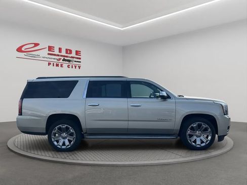 Used 2015 GMC Yukon XL SLE w/ Convenience Package AWD/4WD image 11