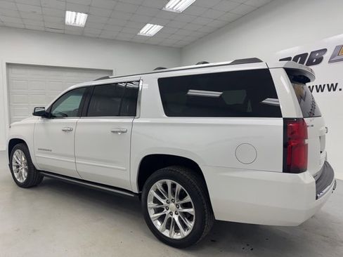 Used 2019 Chevrolet Suburban Premier w/ Premier Plus Edition image 7