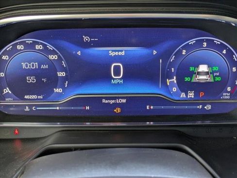 Used 2023 Chevrolet Tahoe Z71 w/ Luxury Package image 11