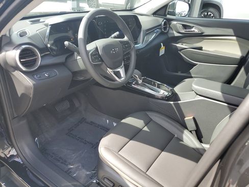 New 2026 Chevrolet Trax ACTIV w/ Driver Confidence Package FWD image 19
