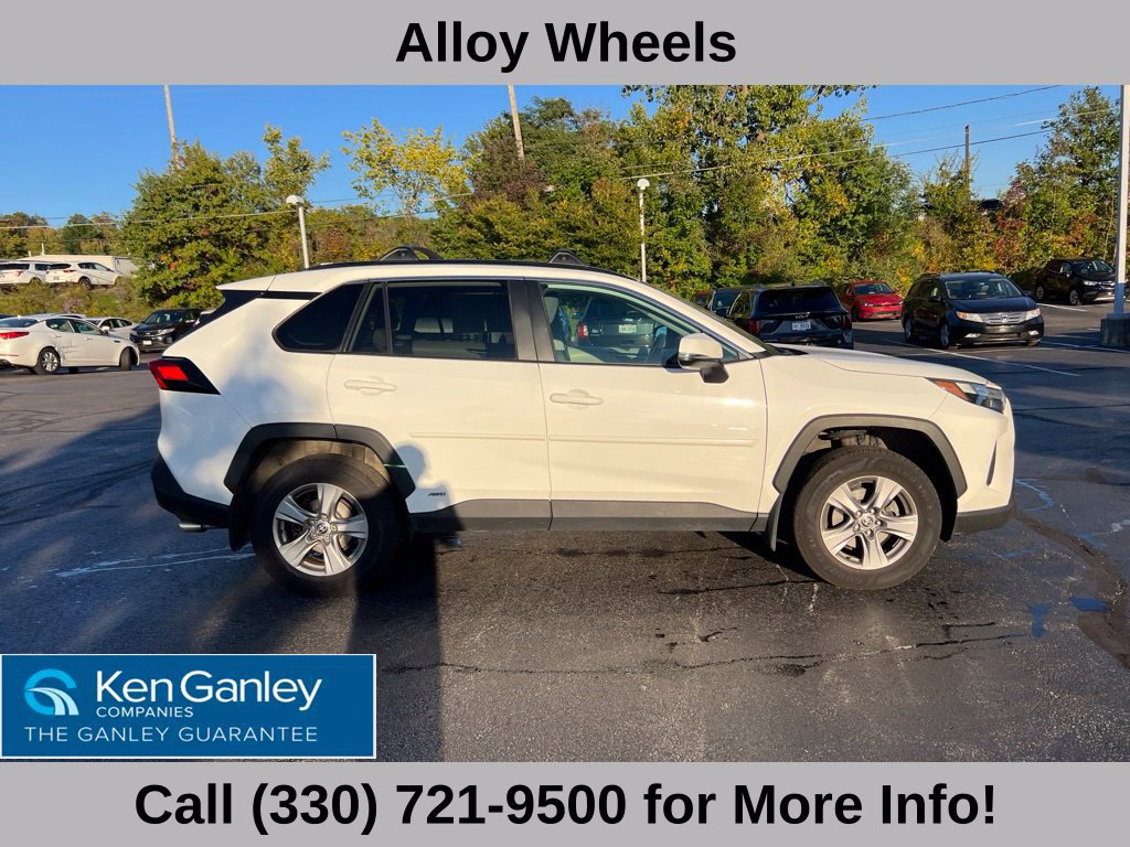 Used 2022 Toyota RAV4 XLE w/ Convenience Package AWD/4WD image 7