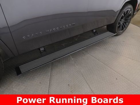 Used 2023 Jeep Grand Wagoneer Series III w/ Rear Seat Video Group 1 image 16