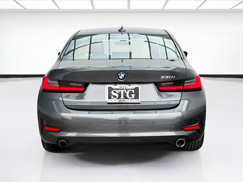 Used 2022 BMW 330i Sedan w/ Driving Assistance Package image 5