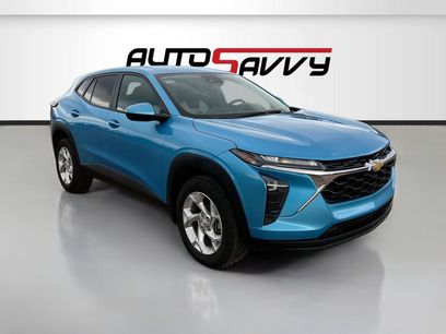 Used 2025 Chevrolet Trax LS w/ LS Convenience Package