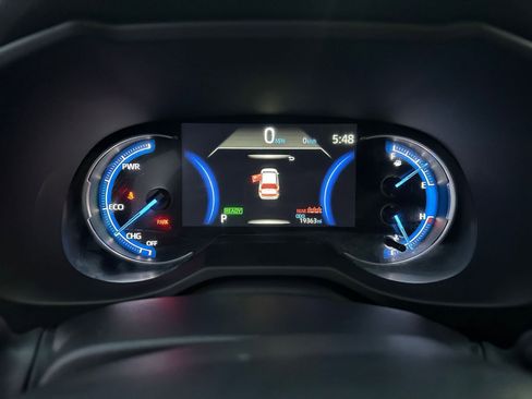 Used 2025 Toyota RAV4 LE image 39