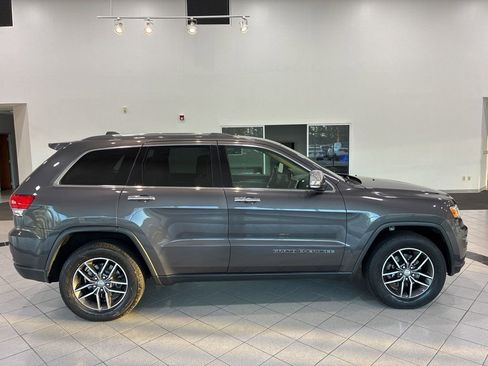 Used 2018 Jeep Grand Cherokee Limited image 6