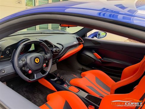 Used 2020 Ferrari 488 Pista Coupe RWD image 2