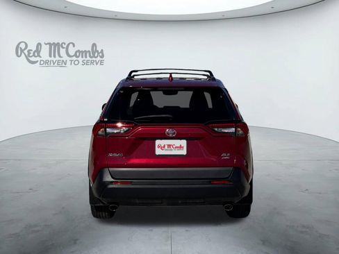 Used 2023 Toyota RAV4 XLE Premium image 4