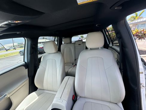 Used 2026 Mercedes-Benz GLB 250 image 15