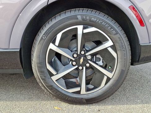 New 2025 Chevrolet Equinox EV LT image 7