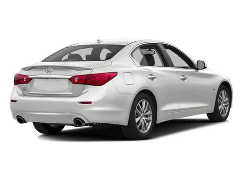 Used 2017 INFINITI Q50 Signature Edition w/ All Weather Package (L93) AWD/4WD image 2