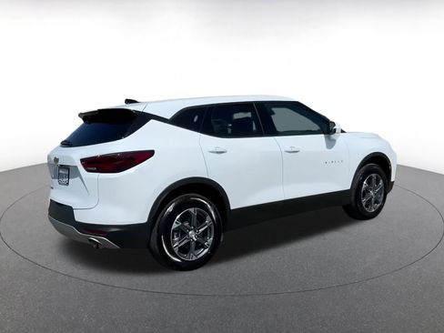 Used 2025 Chevrolet Blazer LT image 12