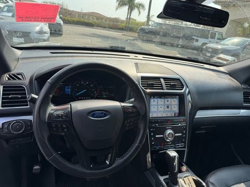 Used 2018 Ford Explorer Sport w/ Equipment Group 401A image 6