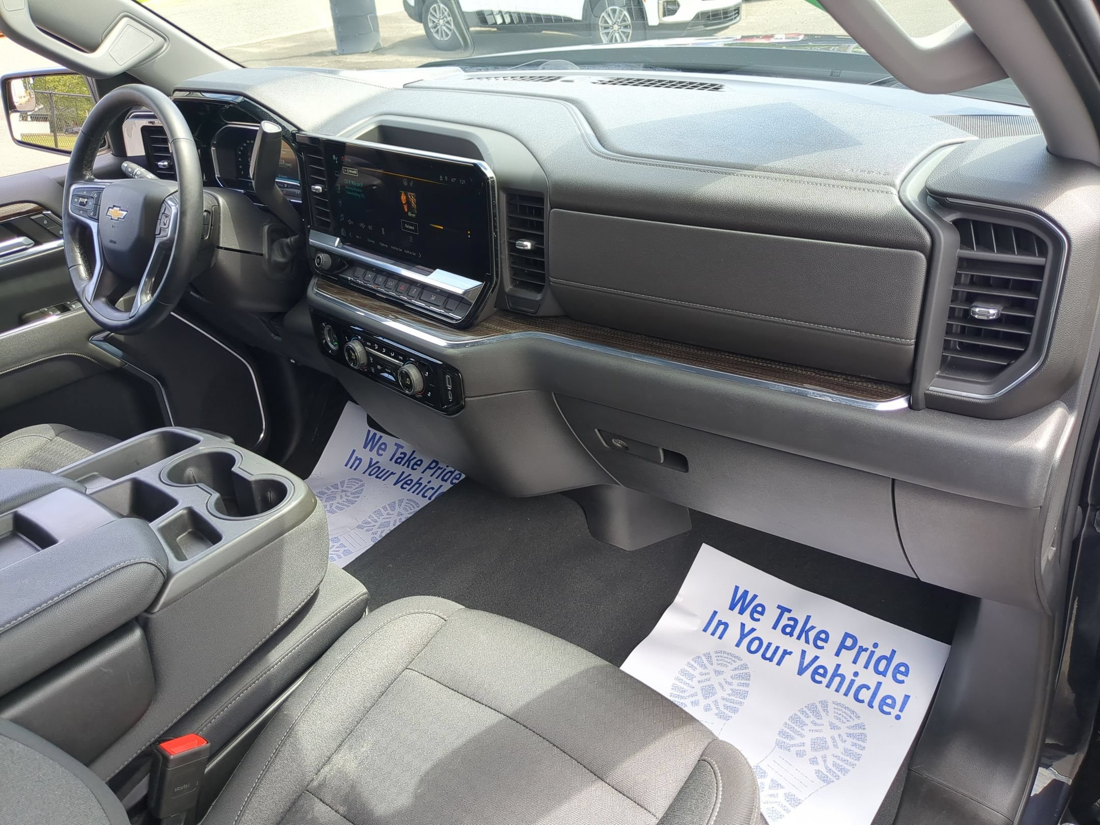 Certified 2023 Chevrolet Silverado 1500 LT AWD/4WD image 26
