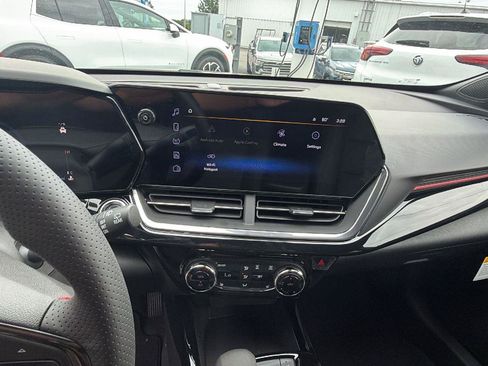 New 2026 Chevrolet Trax RS w/ Driver Confidence Package FWD image 5