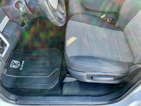 Used 2010 Dodge Ram 1500 Truck SLT image 37