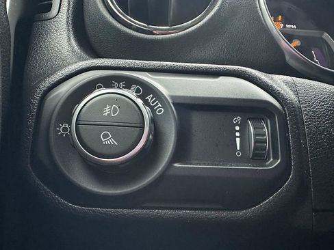 Used 2023 Jeep Gladiator Overland image 14