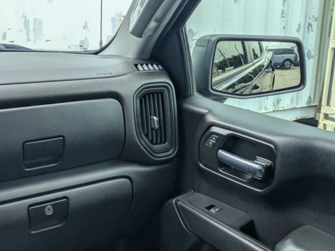 Used 2021 Chevrolet Silverado 1500 Custom w/ Rally Edition RWD image 17
