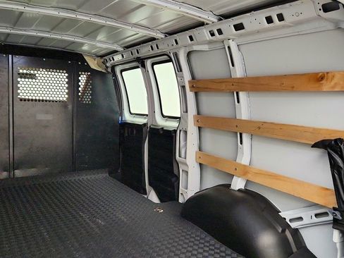 Used 2025 Chevrolet Express 2500 w/ Driver Convenience Package RWD image 21