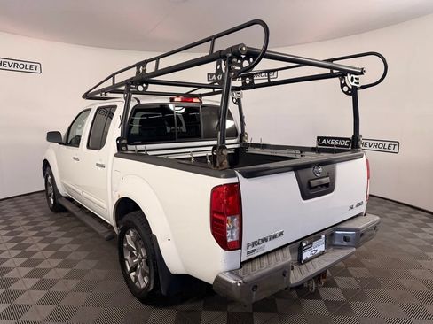Used 2015 Nissan Frontier SL AWD/4WD image 4