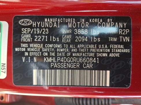 Used 2024 Hyundai Elantra Limited FWD image 27
