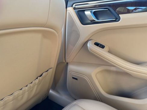 Used 2023 Porsche Macan GTS image 20