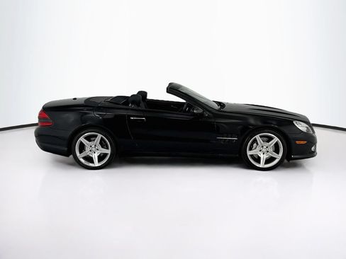 Used 2011 Mercedes-Benz SL 550 image 8
