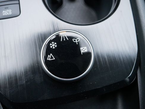 Certified 2023 Nissan Rogue S image 31