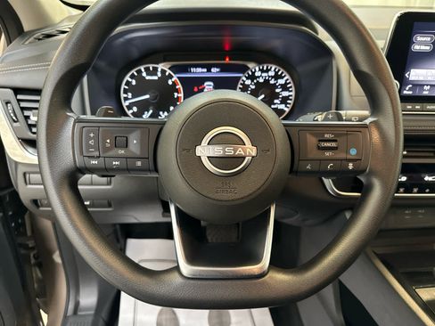 Certified 2024 Nissan Rogue SV image 12