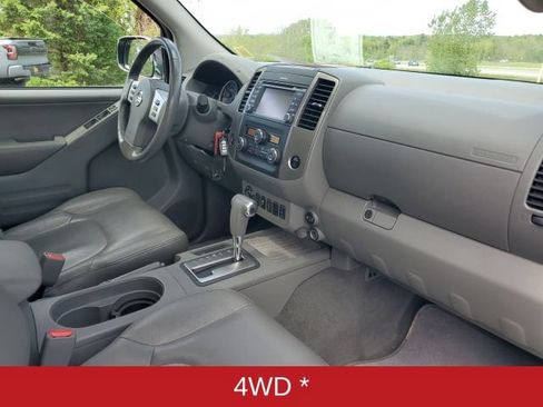 Used 2019 Nissan Frontier SL AWD/4WD image 10