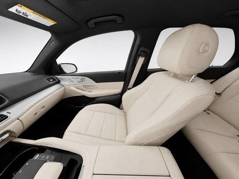 Used 2025 Mercedes-Benz GLE 350 4MATIC image 14