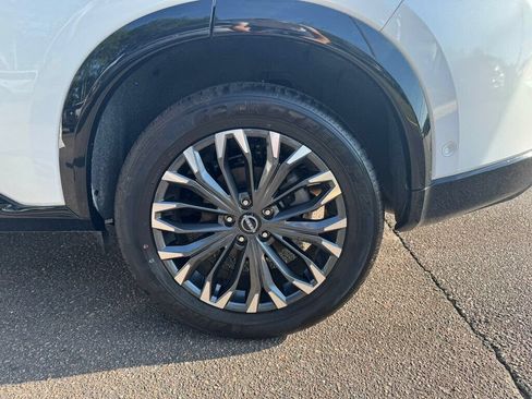 Used 2026 Nissan Rogue Platinum w/ Platinum Premium Package AWD/4WD image 11