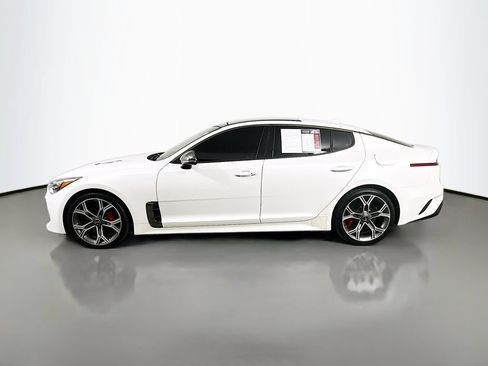 Used 2020 Kia Stinger GT1 RWD image 5