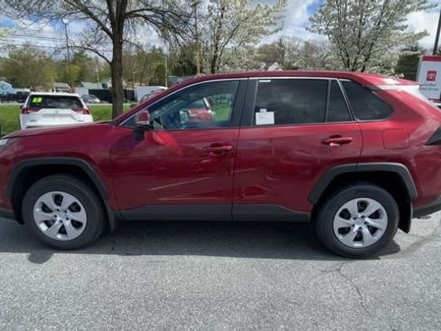 Certified 2025 Toyota RAV4 LE AWD/4WD image 5